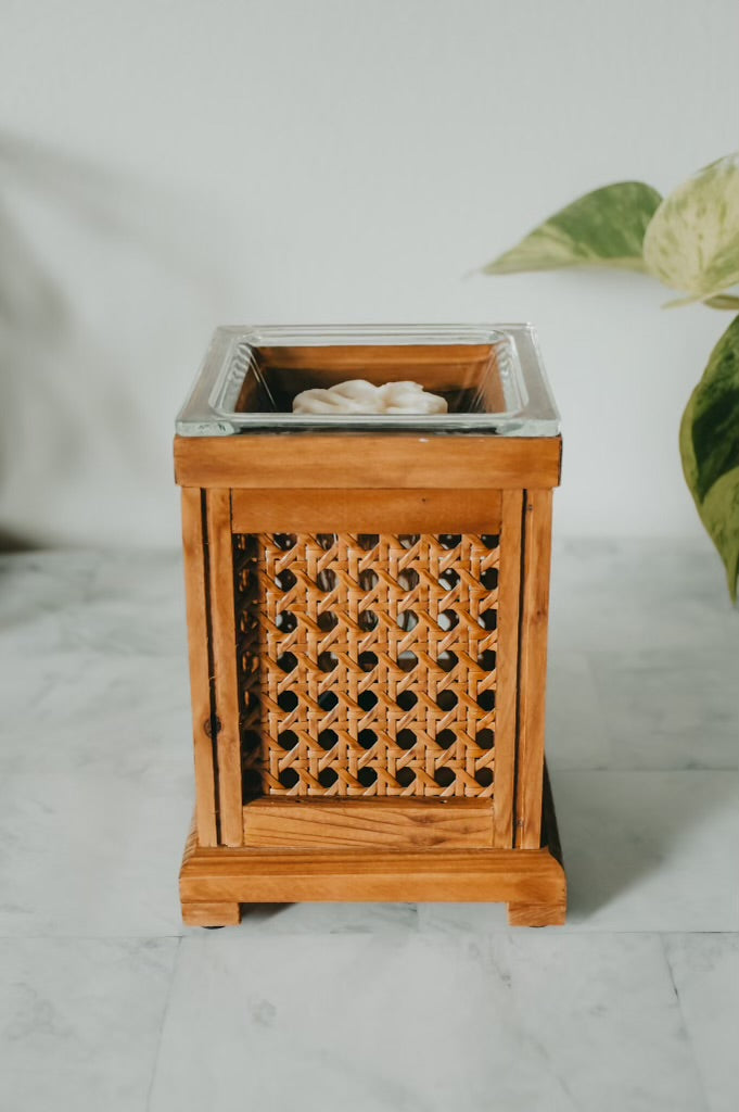 Wood & Cane Vintage Style Illumination Fragrance Warmer