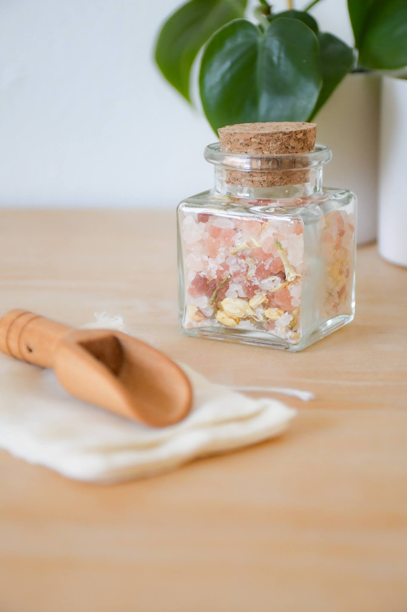 Jasmine & Sandalwood Bath Tea